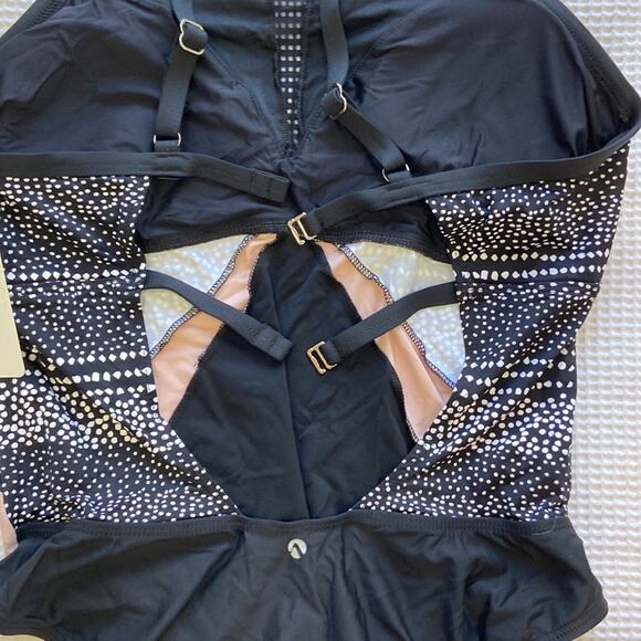 NWT Next - Dark Star Contour One Piece size XL - Picture 6 of 6